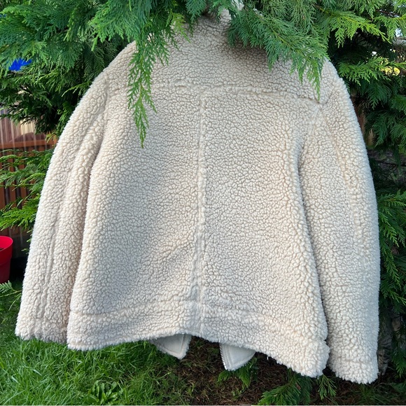 Divided teddy jacket size 8 - Picture 4 of 5